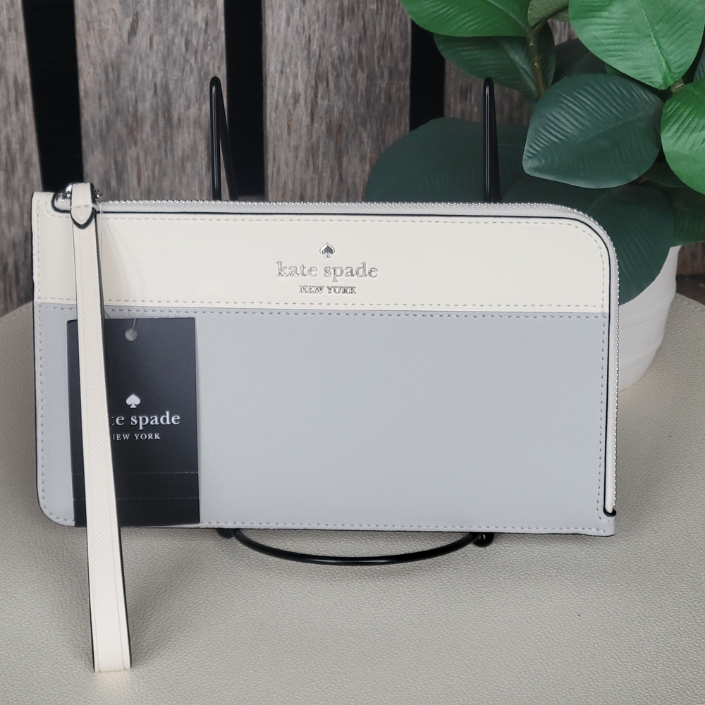 Kate Spade Lucy Platinum Gray & Cream  L-zip Wristlet - Picture 3 of 11